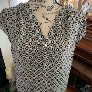 H&M size 4 blouse